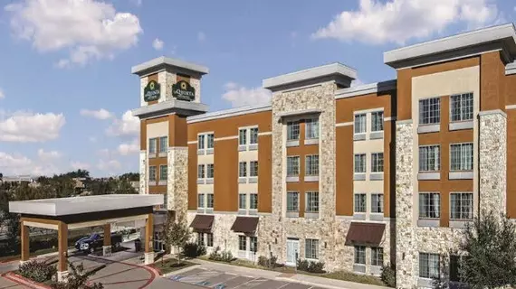 La Quinta Inn & Suites Austin - Cedar Park | Teksas - Austin (ve civarı) - Cedar Park