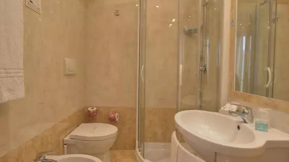 Hotel Galileo | Lazio - Roma (ve civarı) - Roma Kent Merkezi - Rione XVIII Castro Pretorio