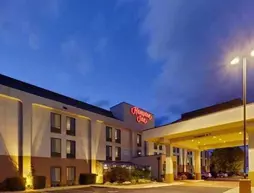 HAMPTON INN STAUNTON | Virginia - Staunton (ve civarı) - Staunton - Jolivue