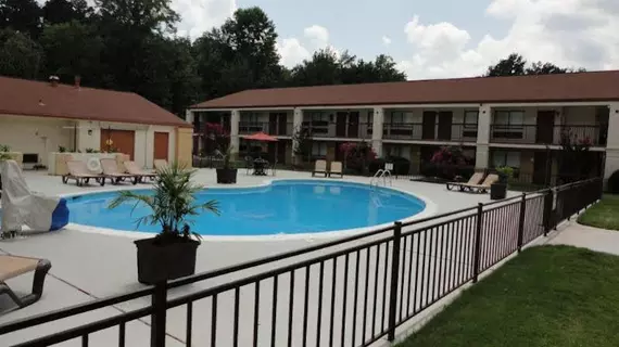 Ramada Inn Tuscaloosa | Alabama - Tuscaloosa (ve civarı) - Tuscaloosa