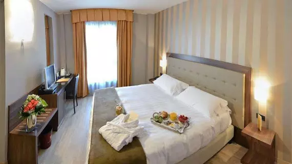 Hotel Royal Falcone | Lombardy - Monza ve Brianza Vilayeti - Monza