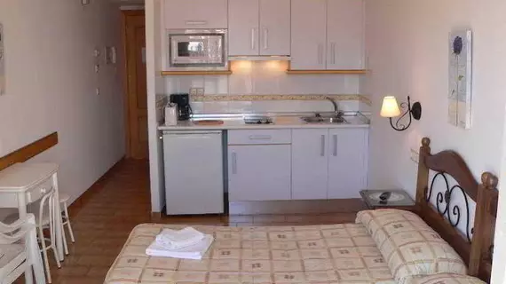 Apartamentos Casanova | Andalucia - Malaga İli - La Axarquía - Nerja