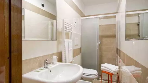 Hotel Marco Polo Rome | Lazio - Roma (ve civarı) - Roma Kent Merkezi - Rione XVIII Castro Pretorio