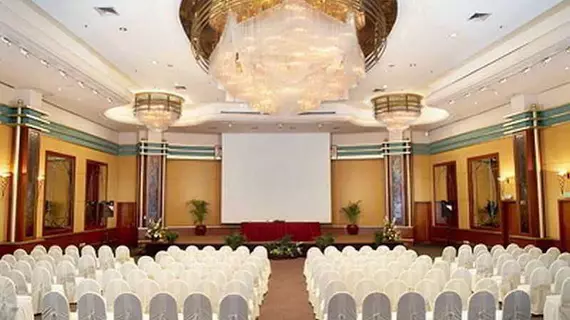 Lumire Hotel & Convention Centre | West Java - Cakarta (ve civarı) - Cakarta