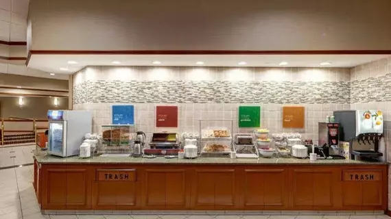 Holiday Inn Express Hotel and Suites Plano East | Teksas - Dallas (ve civarı) - Plano