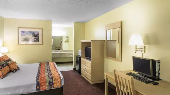 Econo Lodge Inn & Suites Maingate Central | Florida - Orlando (ve civarı) - Lake Buena Vista - Disney's Maingate East