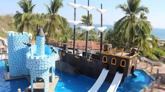 Vista Playa de Oro All Inclusive | Colima - Manzanillo (ve civarı) - Manzanillo