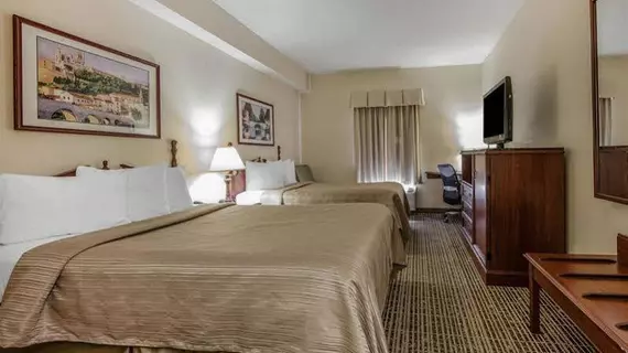 Quality Inn Richmond | Kentucky - Lexington (ve civarı) - Richmond