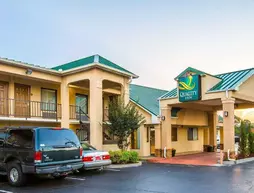 Quality Inn Dahlonega | Georgia - Helen (ve civarı) - Dahlonega