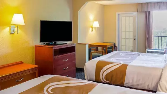 Quality Inn & Suites | Florida - Fort Walton Beach - Destin (ve civarı) - Miramar Beach