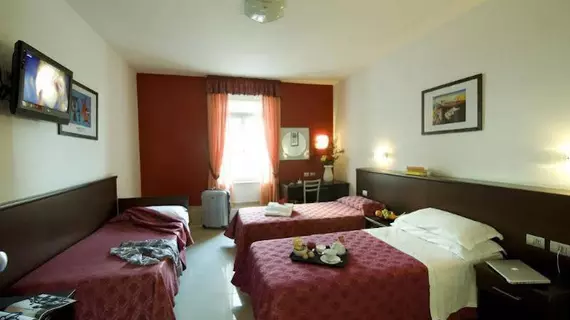 Hotel Stazione | Lombardy - Milano (ve civarı) - Milano - Merkez İstasyonu