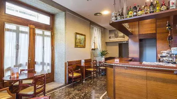 Hotel Herradura | Galicia - La Coruna (vilayet) - Santiago de Compostela - Santiago de Compostela Kent Merkezi