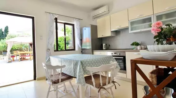 Apartments Branko | Split-Dalmaçya - Okrug - Okrug Gornji