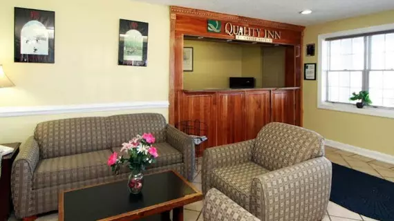 Quality Inn Waynesboro | Virginia - Staunton (ve civarı) - Waynesboro