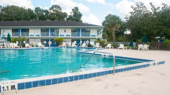 Rodeway Inn Maingate | Florida