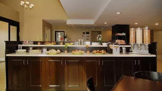 Best Western Plus Cambridge Hotel | Ontario - Kitchener (ve civarı) - Cambridge