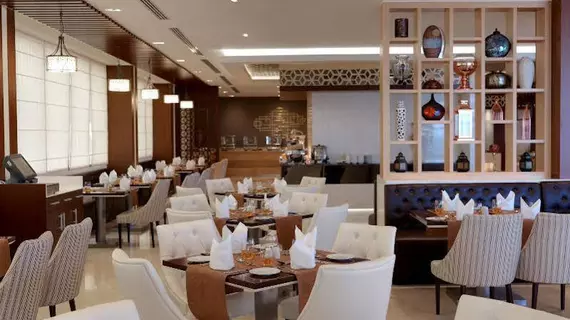 Two Seasons Hotel & Hotel Apartments | Dubai - Dubai Internet City