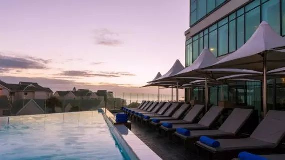 Radisson Blu Hotel, Port Elizabeth | Eastern Cape - Nelson Mandela Bay - Port Elizabeth - Summerstrand - Pollok Plajı