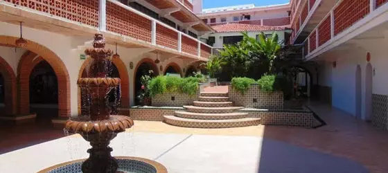 Hotel Rosita | Nayarit - Bahía de Banderas - Puerto Vallarta (ve civarı) - Puerto Vallarta - Gringo Gulch - Puerto Vallarta Şehir Merkezi