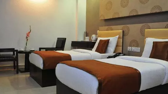 Hotel Delhi Pride | Batı Delhi - Ulusal Eyalet Başkenti Delhi - Delhi (ve civarı) - Yeni Delhi - Karol Bagh