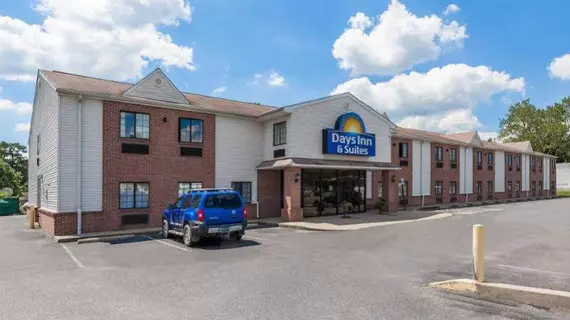 Days Inn & Suites Cambridge | Maryland - Cambridge