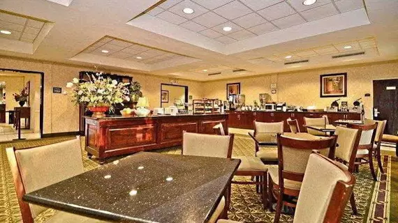 Best Western Riverview Inn & Suites | New Jersey - Newark (ve civarı) - Rahway