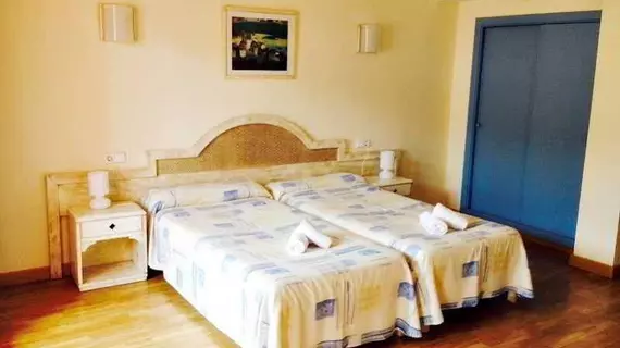 Hostal HPC Porto Colom | Balearic Adaları - Mayorka Adası - Campos - Migjorn