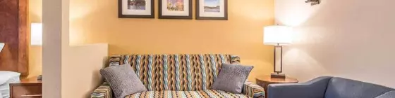 Comfort Inn and Suites Brattleboro | Vermont - Windham County - Brattleboro