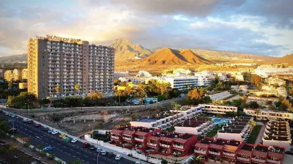 Comodoro | Kanarya Adaları - Santa Cruz de Tenerife - Arona - Los Cristianos