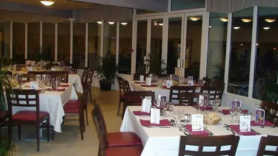 Comfort Hotel Bordeaux Merignac | Nouvelle-Aquitaine - Gironde (bölge) - Bordeaux (ve civarı) - Merignac