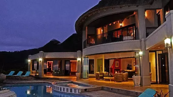 Bezweni Lodge | Western Cape (il) - West Coast DC - Drakenstein - Cape Town (ve civarı) - Paarl