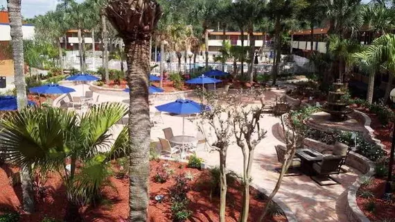 Red Lion Hotel Orlando - Kissimmee Maingate | Florida - Orlando (ve civarı) - Disney's Maingate West