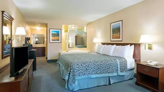 Days Inn Fontana / Rialto | Kaliforniya - San Bernardino County - San Bernardino (ve civarı) - Rialto