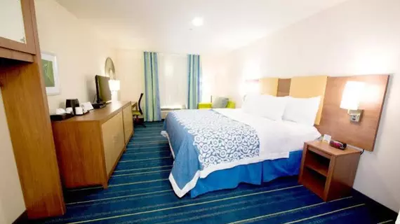 Days Inn North Dallas/Farmers Branch | Teksas - Dallas (ve civarı) - Farmers Branch