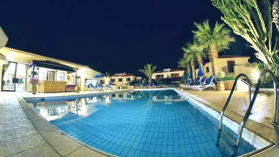 Tavros Hotel Apartments | Baf (ve civarı) - Neo Chorio