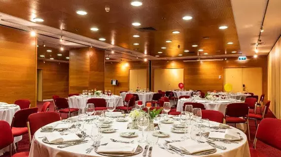 Radisson Blu Hotel Lisbon | Lizbon Bölgesi - Lizbon  Bölgesi - Campo Grande