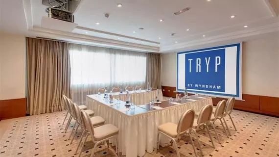 Tryp Madrid Alameda Aeropuerto Hotel | Madrid Özerk Topluluğu - Madrid (ve civarı) - Madrid