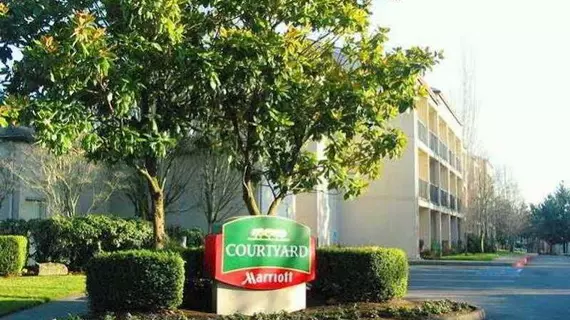 Courtyard Portland Hillsboro | Oregon - Portland (ve civarı) - Hillsboro - Tanasbourne