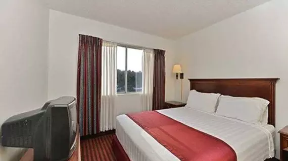 Rodeway Inn & Suites | Oregon - Oregon Coast - Lincoln City