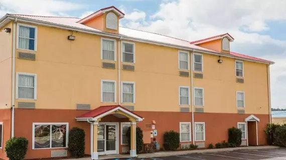 Knights Inn Chattanooga - Airport Area | Tennessee - Chattanooga (ve civarı) - Chattanooga