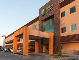 Holiday Inn Express Cabo San Lucas | Baja California Sur - Los Cabos - Los Cabos (ve civarı) - Cabo San Lucas - El Tezal