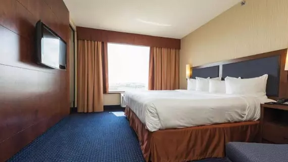 Quality Inn & Suites Lévis | Quebec - Quebec (ve civarı) - Levis