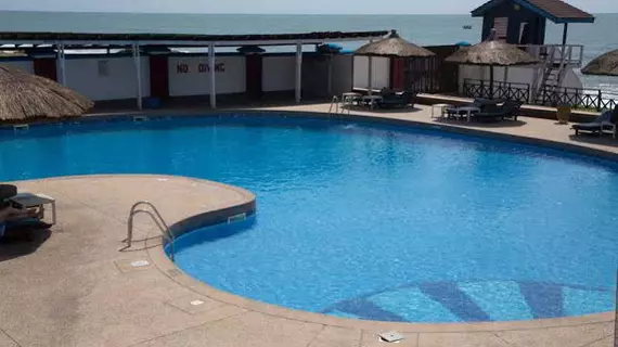 Elmina Beach Resort | Elmina