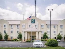 Quality Suites | Kentucky - Louisville (ve civarı) - La Grange