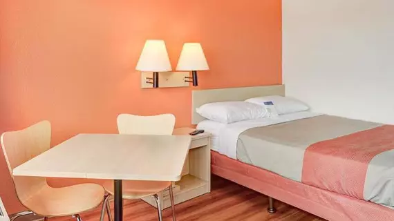 Motel 6 Portland Central | Oregon - Portland (ve civarı) - Portland