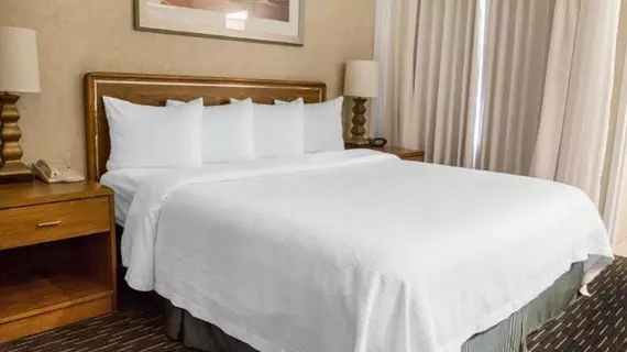 Quality Suites Central Coast | Kaliforniya - San Luis Obispo (ve civarı) - San Luis Obispo