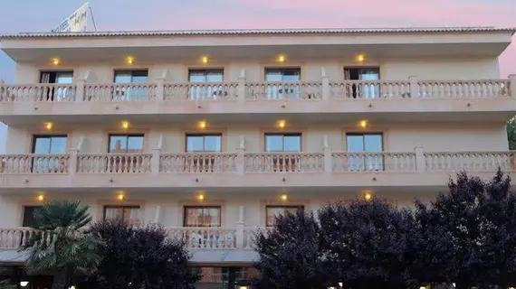 Hotel Morón | Balearic Adaları - Mayorka Adası - Capdepera - Cala Agulla