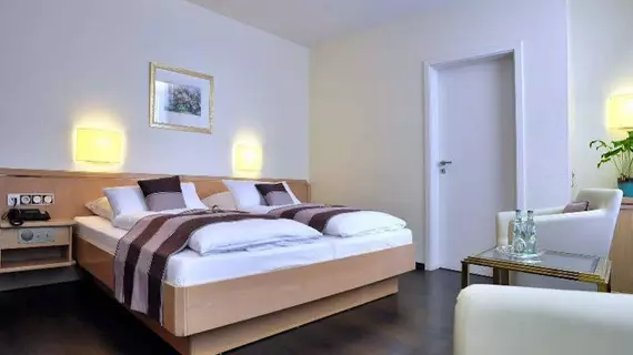 Centro Hotel Esplanade | Kuzey Ren-Westfalia - Düsseldorf (ve civarı) - Düsseldorf - Friedrichstadt