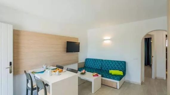 APTS HOLIDAY CENTER | Balearic Adaları - Mayorka Adası - Calvia - Santa Ponsa