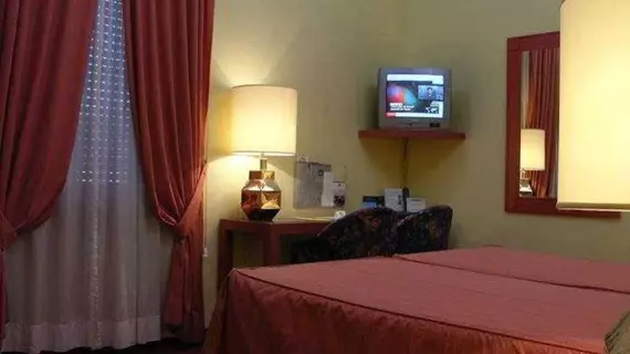 Hotel Mondial Roma  | Lazio - Roma (ve civarı) - Roma Kent Merkezi - Rione XVIII Castro Pretorio